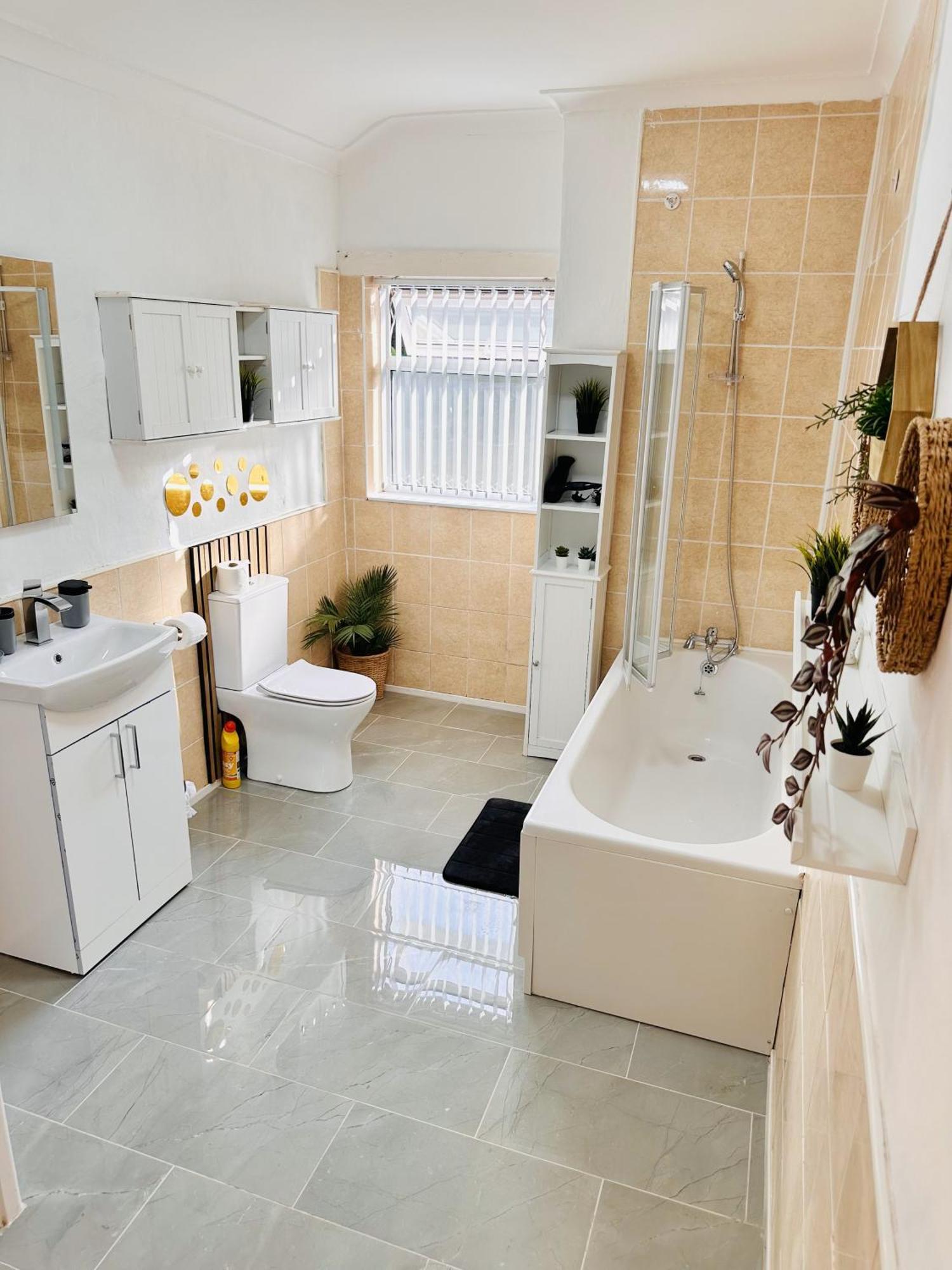R4 Luxury Studio En-Suite Room In Harborne Lane By Queen Elizabeth Hospital Birmingham Exterior photo